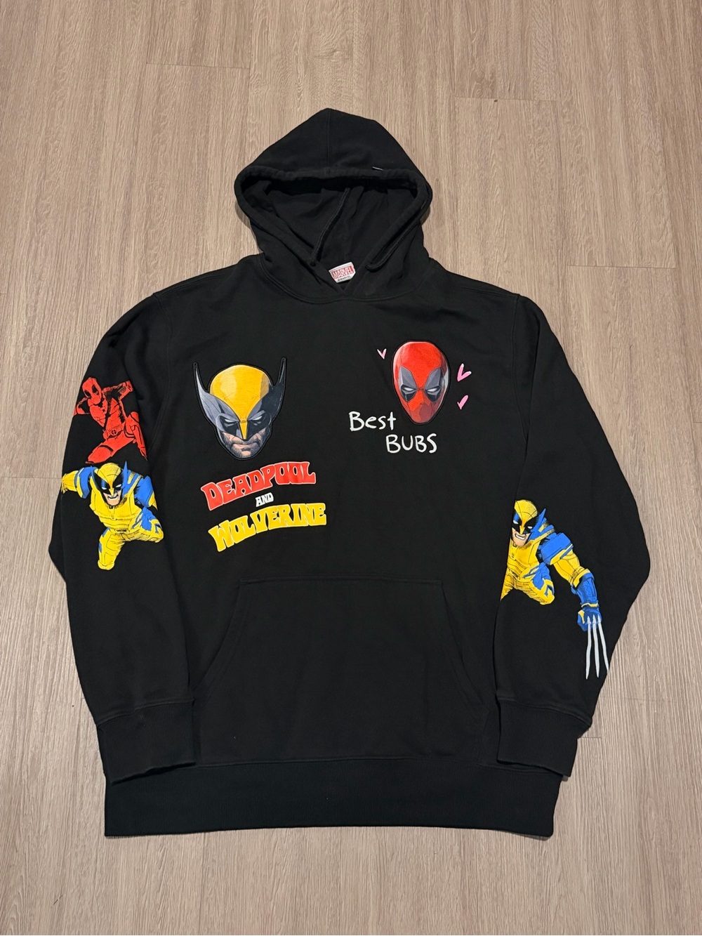 Deadpool & Wolverine Men's Graphic Print Long Sleeves Hoodie Black Size L
Good c
